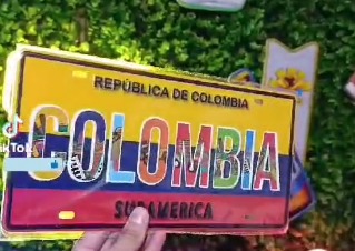Box - Placas Metal Colombianos